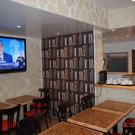 Auberge de jeunesse Lyonnais Nice