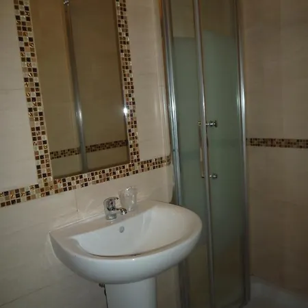 Lyonnais Auberge de jeunesse Nice