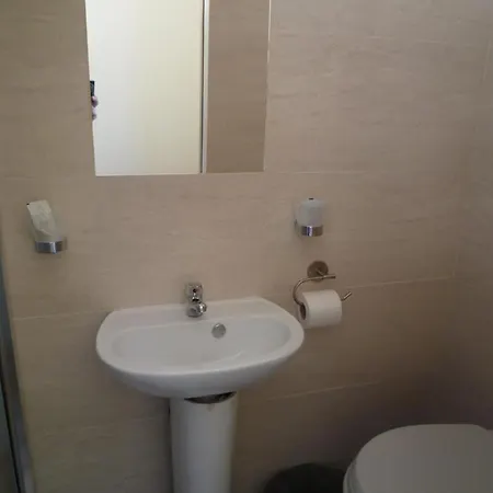 Lyonnais 3*