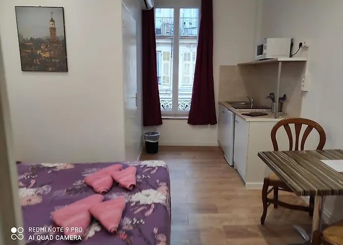 Lyonnais نيس