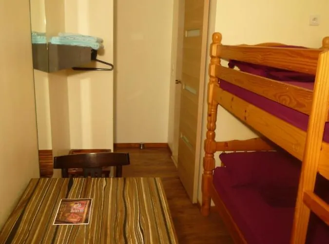 Lyonnais Hostel Nice