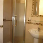 Lyonnais Hotel 3*
