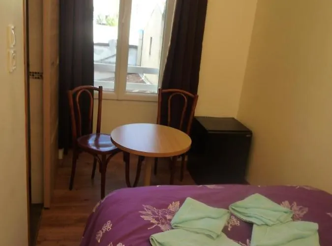 Lyonnais Albergue Nice